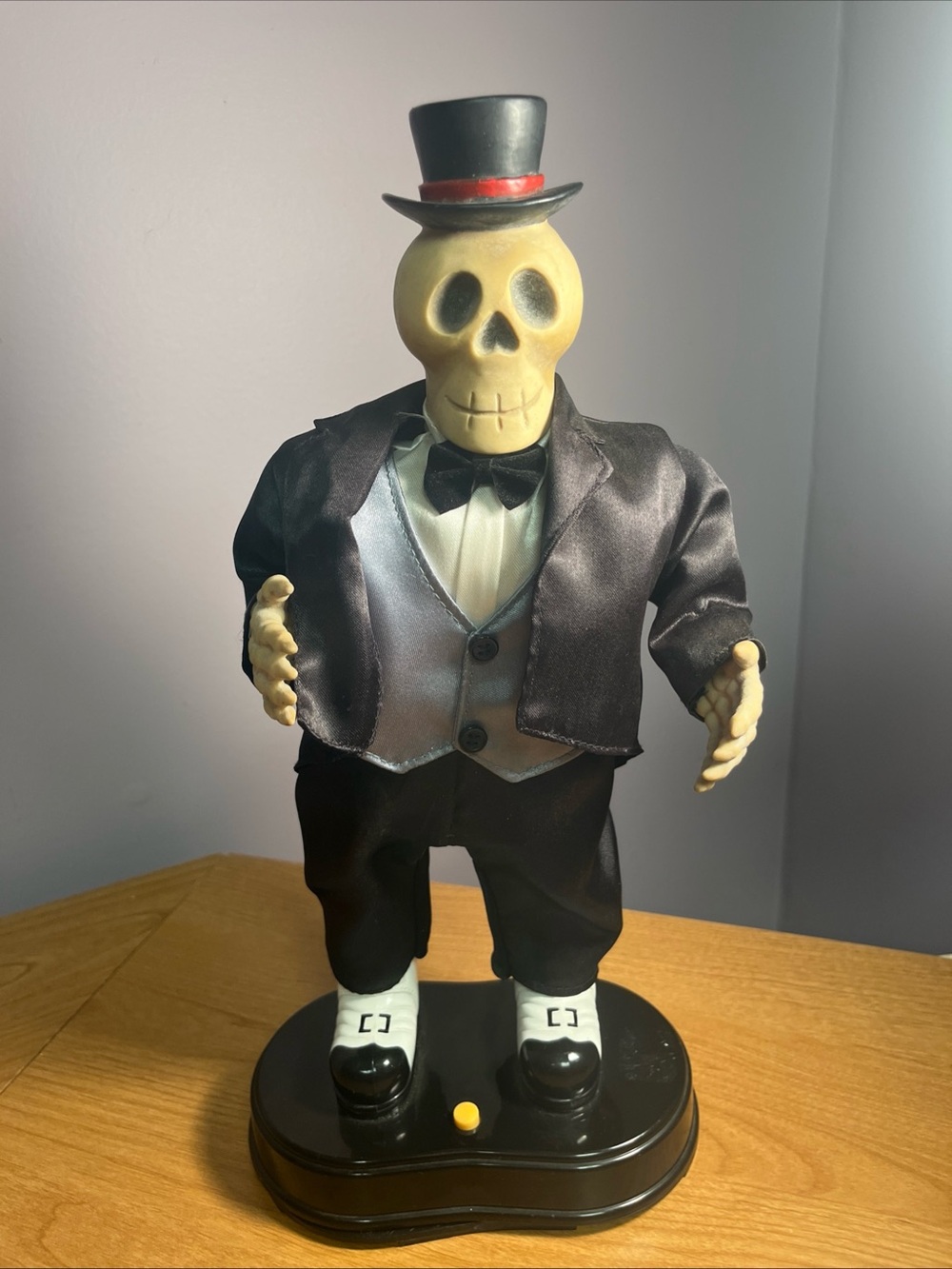Vtg Gemmy Halloween Dancing Skeleton Top-Hat Puttin on the Ritz -See Description